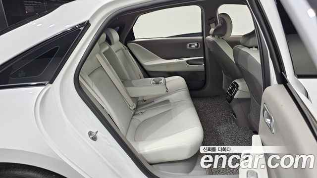 Hyundai Ioniq 6 Long Range AWD Prestige 2023 — фото 15