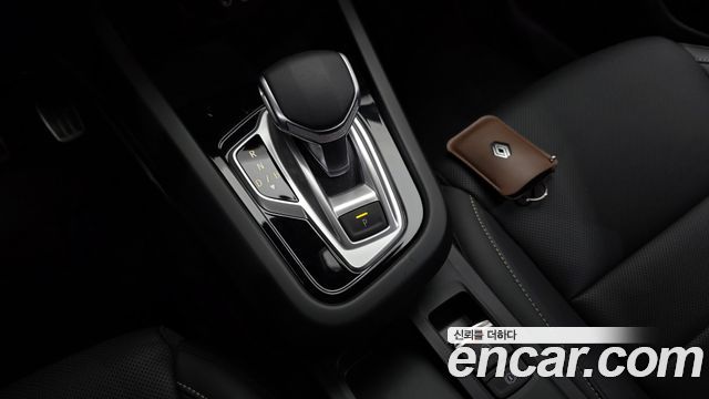 Renault Korea Arkana 1.6 E-TECH Iconic 2025 — фото 9