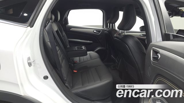 Renault Korea Arkana 1.6 E-TECH Iconic 2025 — фото 12