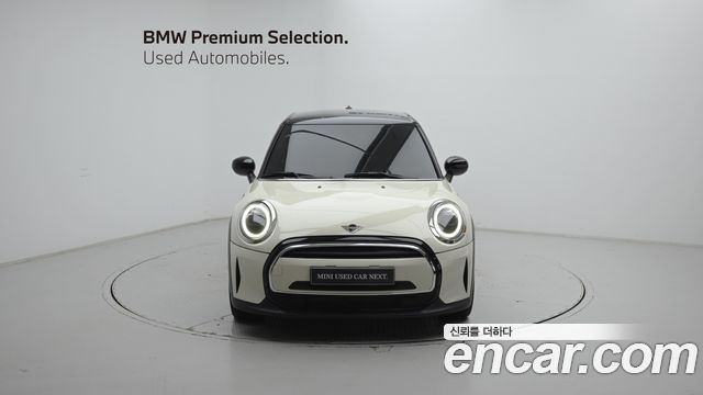 MINI Cooper 5Door Classic Third Generation 2023 — фото 3