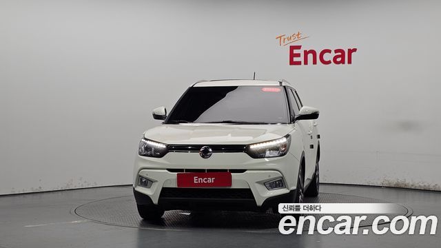 KG Mobility (SsangYong) Tivoli LX 2WD HI-DLX 2015 — фото 3