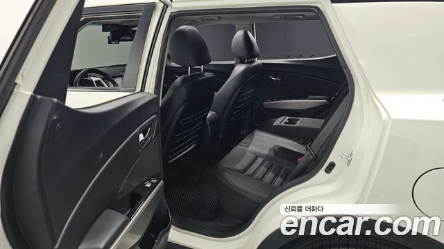 KG Mobility (SsangYong) Tivoli LX 2WD HI-DLX 2015 — фото 12