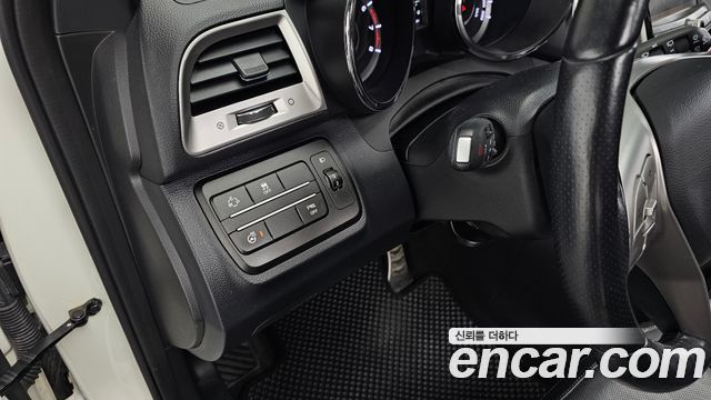 KG Mobility (SsangYong) Tivoli LX 2WD HI-DLX 2015 — фото 28