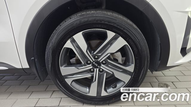 Kia Sorento (IV) HEV 1.6 2WD Noblesse 2023 — фото 21