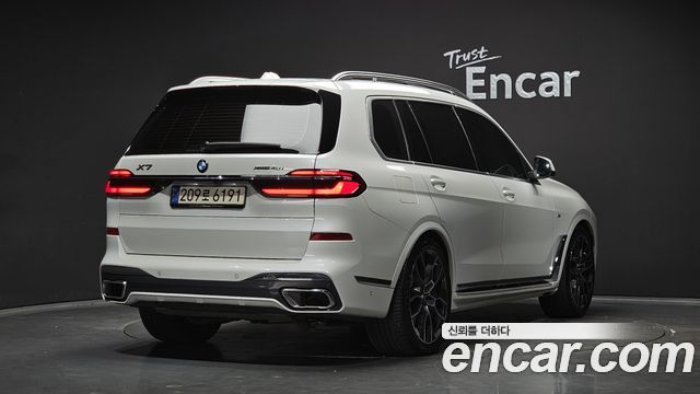 BMW X7 (G07) xDrive 40i M Sport 6STR 2024 — фото 2