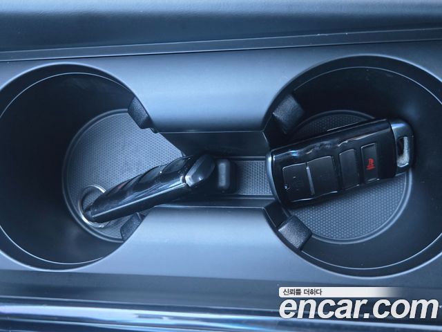 Kia K7 Hybrid Noblesse 2019 — фото 17