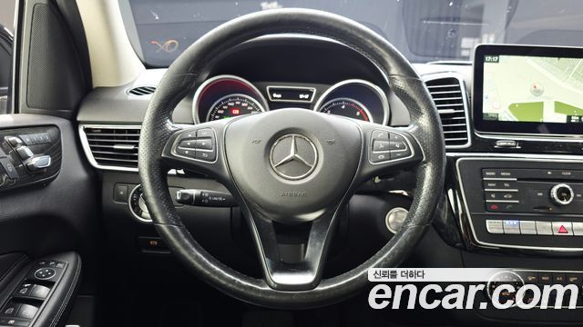 Mercedes-Benz GLE-Class (W166) GLE350 d 4MATIC 2016 — фото 17