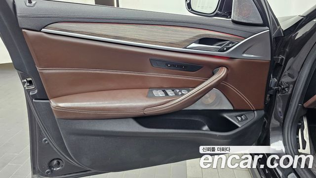 BMW 5 Series (G30) 520d M Sport Package Plus 2020 — фото 24