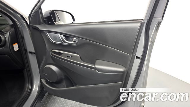 Hyundai Kona Electric Premium 2019 — фото 24