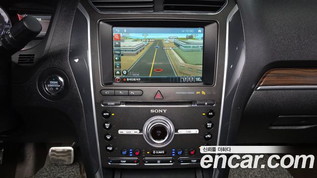 Ford Explorer 2.3 Limited 4WD 5th 2018 — фото 14