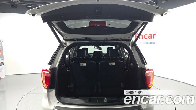 Ford Explorer 2.3 Limited 4WD 5th 2018 — фото 20