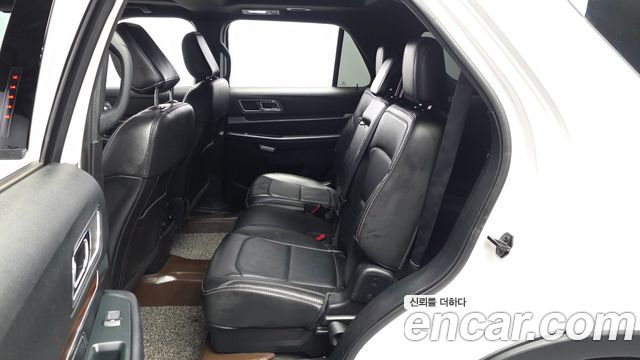 Ford Explorer 2.3 Limited 4WD 5th 2018 — фото 26