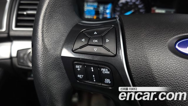 Ford Explorer 2.3 Limited 4WD 5th 2018 — фото 31