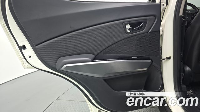 KG Mobility (SsangYong) Tivoli Armor Gear Plus 2WD 2019 — фото 25