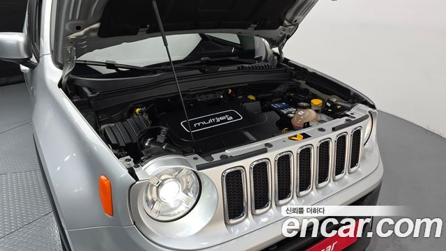 Jeep Renegade 2.0 Diesel Limited AWD 2016 — фото 6