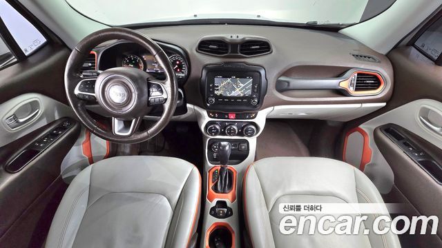 Jeep Renegade 2.0 Diesel Limited AWD 2016 — фото 7