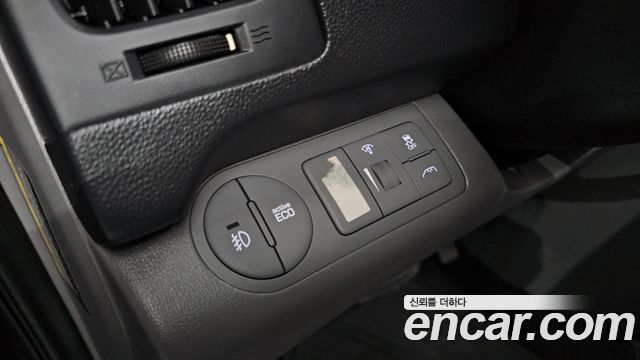 Hyundai Grand Starex Wagon 12-Seater Modern 2020 — фото 16