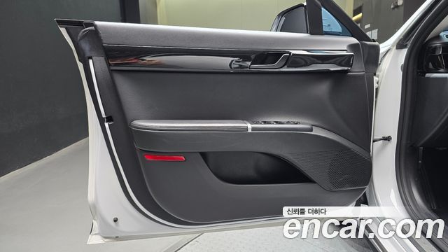 Hyundai Grandeur (GN7) 3.5 LPG 2WD Premium 2023 — фото 24