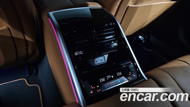 BMW 8 Series (G15) M850i xDrive Gran Coupe 2022 — фото 19