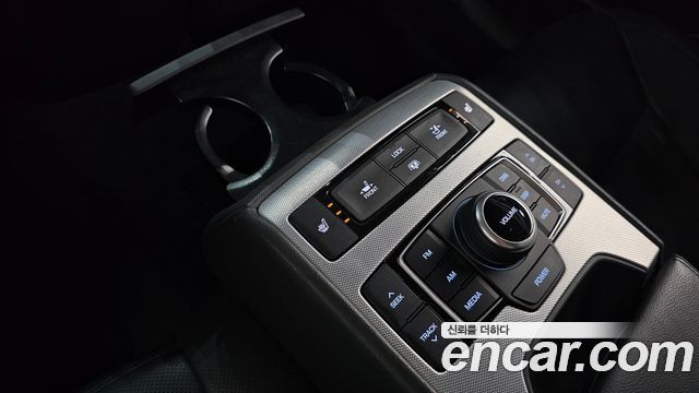 Genesis G80 3.3 GDI Premium Luxury 2017 — фото 17