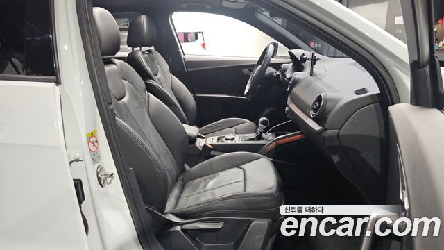 Audi Q2 35 TDI Premium 2020 — фото 12