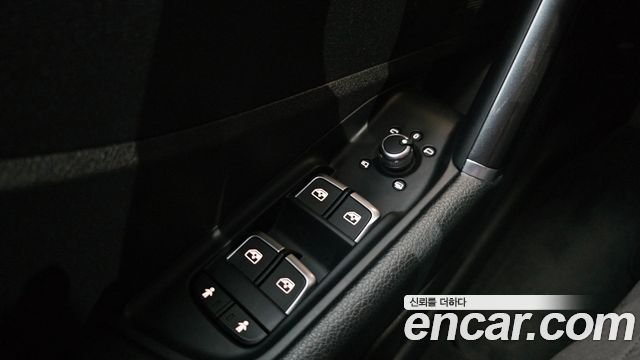 Audi Q2 35 TDI Premium 2020 — фото 20
