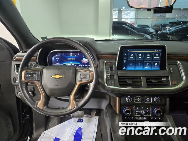 Chevrolet Tahoe 6.2 Dark Knight 4WD 2022 — фото 11