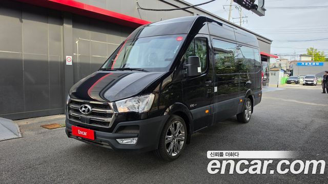 Hyundai Solati 16-seater Deluxe 2024 — фото 1