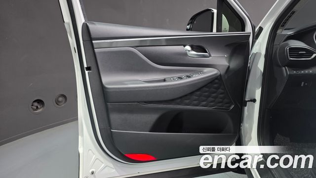 Hyundai Santa Fe Diesel 2.2 2WD Prestige 2021 — фото 24
