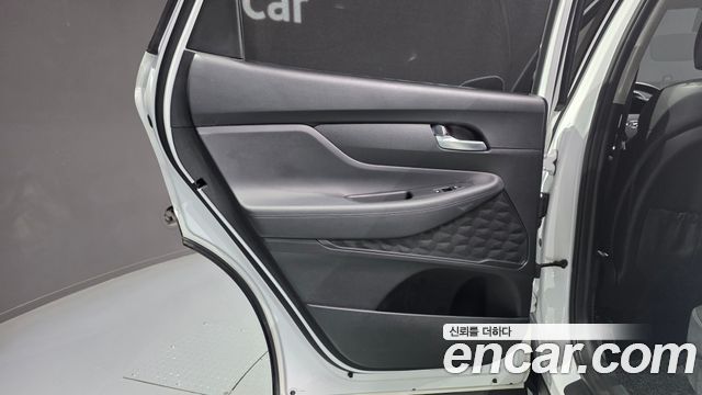 Hyundai Santa Fe Diesel 2.2 2WD Prestige 2021 — фото 25