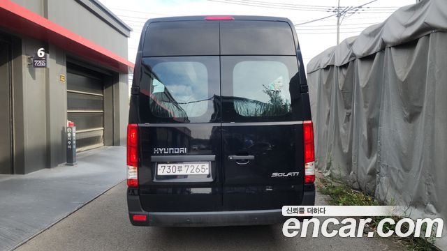 Hyundai Solati 16-seater Deluxe 2024 — фото 4