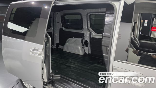 Hyundai Staria Cargo 3-Seater Modern 2022 — фото 12
