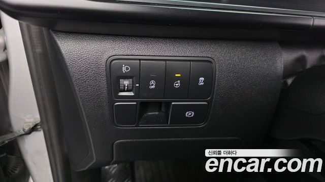 Hyundai Staria Cargo 3-Seater Modern 2022 — фото 18