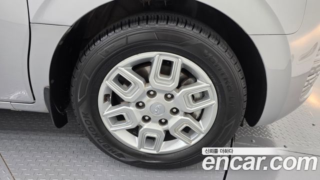 Hyundai Staria Cargo 3-Seater Modern 2022 — фото 21