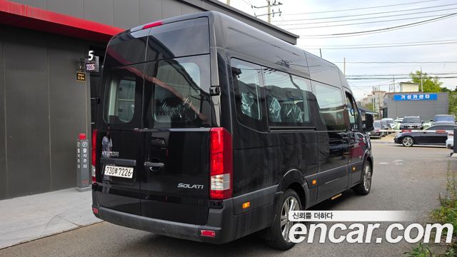 Hyundai Solati 16-seater Deluxe 2024 — фото 2