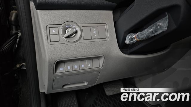 Hyundai Solati 16-seater Deluxe 2024 — фото 27