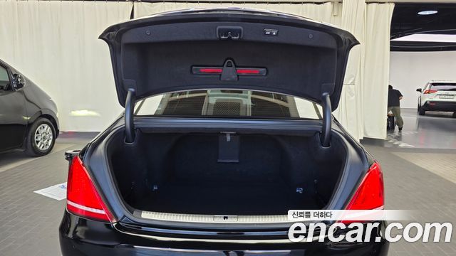 Genesis EQ900 5.0 GDI AWD Prestige 2016 — фото 20