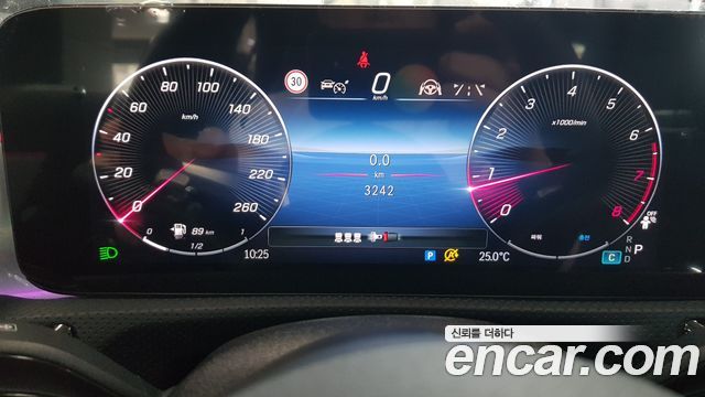 Mercedes-Benz CLA-Class (C118) CLA250 4MATIC 2026 — фото 8