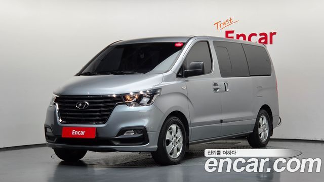 Hyundai Grand Starex Wagon 12-Seater Modern 2020 — фото 1