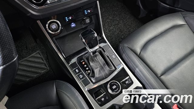KG Mobility (SsangYong) Beautiful Korando Gasoline 1.5 2WD C5 Plus 2021 — фото 9