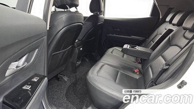 KG Mobility (SsangYong) Beautiful Korando Gasoline 1.5 2WD C5 Plus 2021 — фото 12
