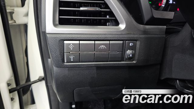KG Mobility (SsangYong) Beautiful Korando Gasoline 1.5 2WD C5 Plus 2021 — фото 14