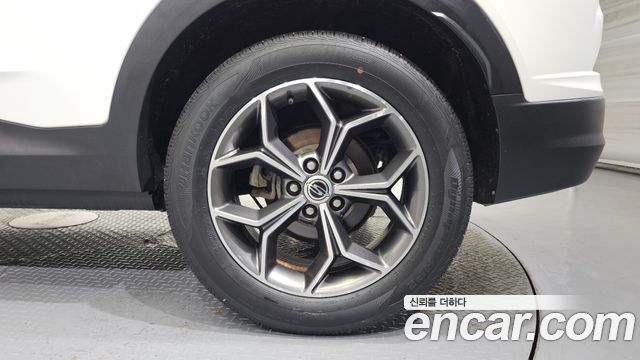 KG Mobility (SsangYong) Beautiful Korando Gasoline 1.5 2WD C5 Plus 2021 — фото 21