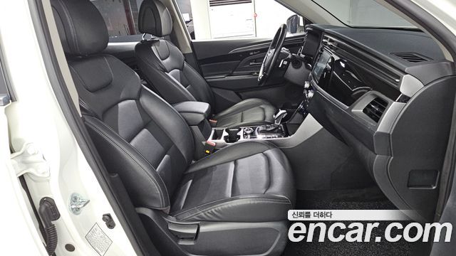 KG Mobility (SsangYong) Beautiful Korando Gasoline 1.5 2WD C5 Plus 2021 — фото 26