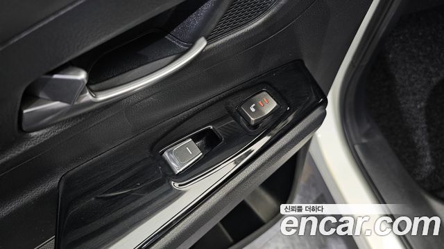 KG Mobility (SsangYong) Beautiful Korando Gasoline 1.5 2WD C5 Plus 2021 — фото 30