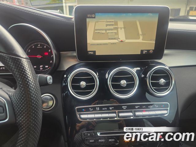 Mercedes-Benz GLC-Class (X253) GLC300 4MATIC AMG Line 2019 — фото 9