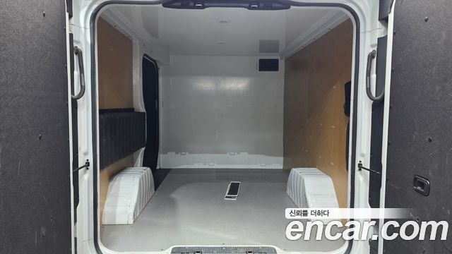 Hyundai ST1 Cargo Premium 2025 — фото 20