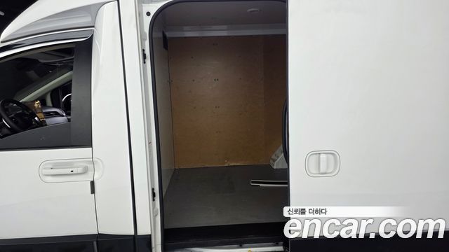 Hyundai ST1 Cargo Premium 2025 — фото 31