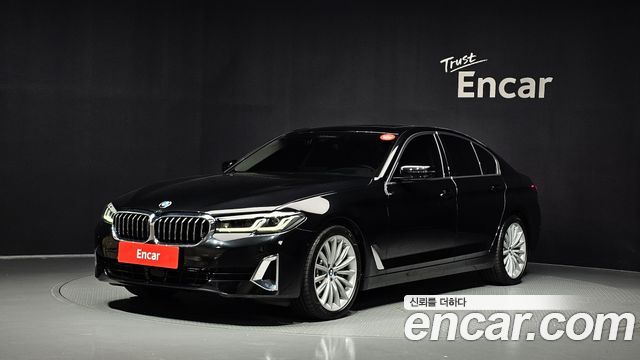 BMW 5 Series (G30) 530i Luxury 2023 — фото 1
