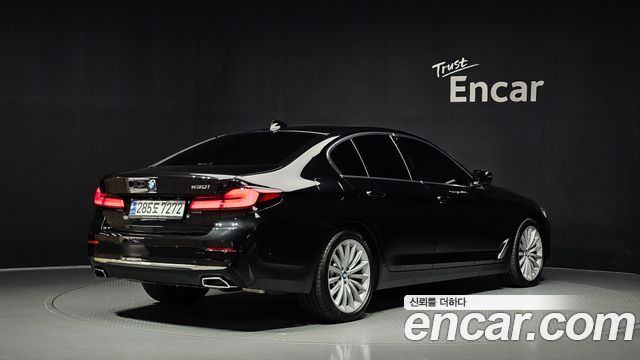 BMW 5 Series (G30) 530i Luxury 2023 — фото 2